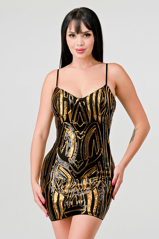 Robe sensuelle en cœur à sequins